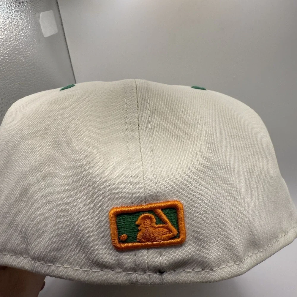 New Era 59Fifty Chicago Cubs Cream/Green Colorpack Fitted‎ Hat Size 7 1/8